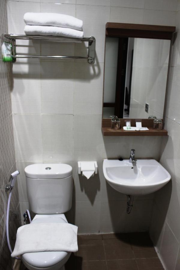 Idea'S Hotel Jalan Ibrahim Aji バンドゥン エクステリア 写真